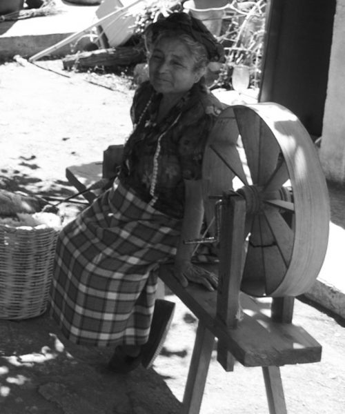 oaxaca-family-weavers-handmade-studio-unseens